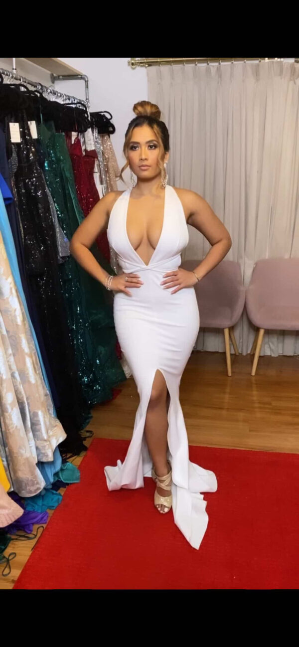 Portia and Scarlett - Nat white gown