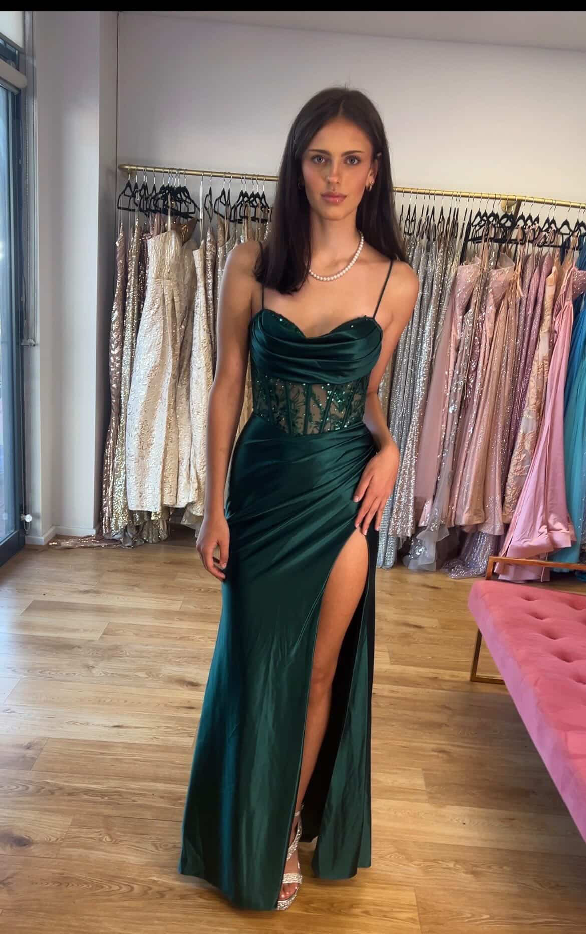 48D341D4-296B-4E31-986C-B966E9E39833